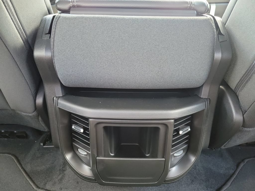 New 2026 RAM 1500 Express AWD/4WD image 11