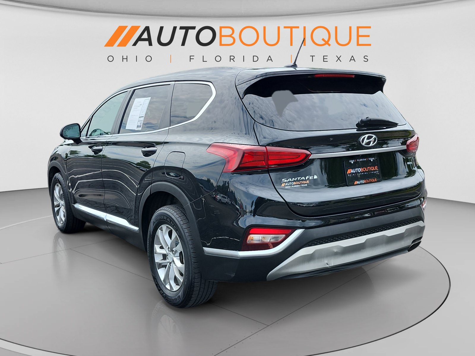 Used 2020 Hyundai Santa Fe SE AWD/4WD image 3