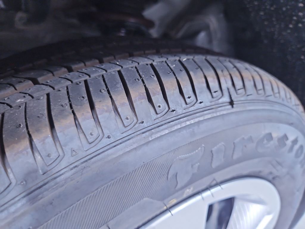 New 2025 Nissan Kicks Play S image 26