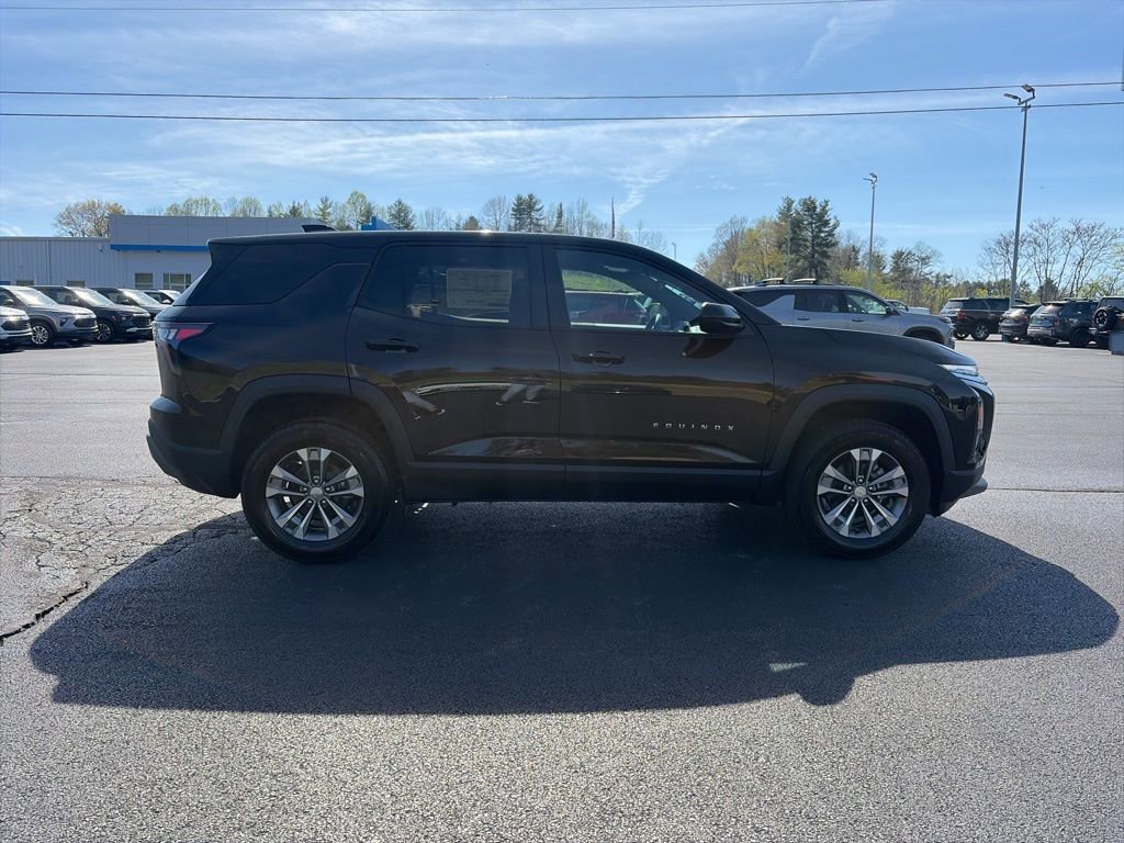 New 2026 Chevrolet Equinox LT image 8