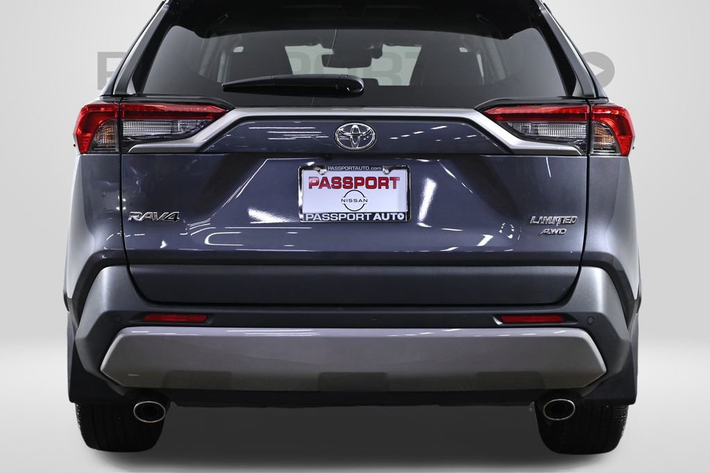Used 2022 Toyota RAV4 Limited image 8