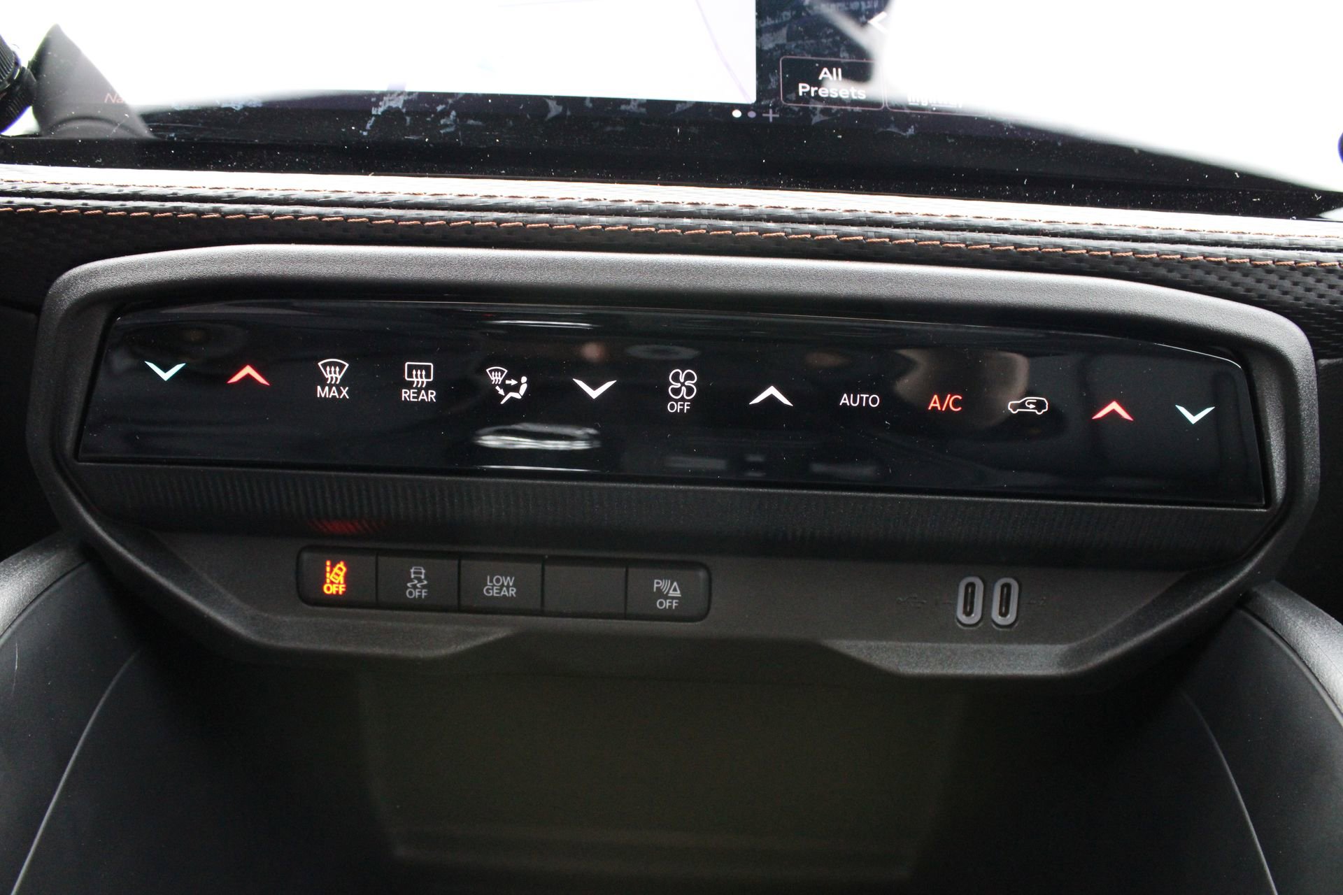 New 2026 Jeep Cherokee Limited AWD/4WD image 40