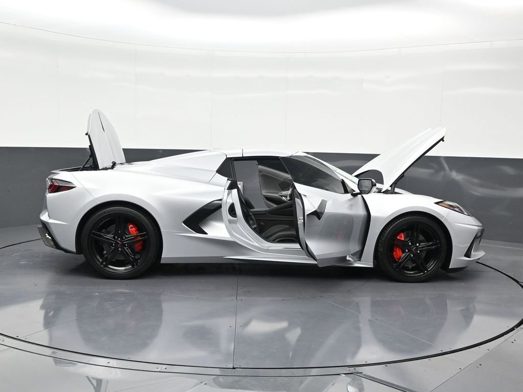 Used 2026 Chevrolet Corvette Stingray Convertible w/ 1LT image 31