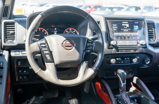 Used 2023 Nissan Frontier PRO-4X w/ Technology Package AWD/4WD image 12