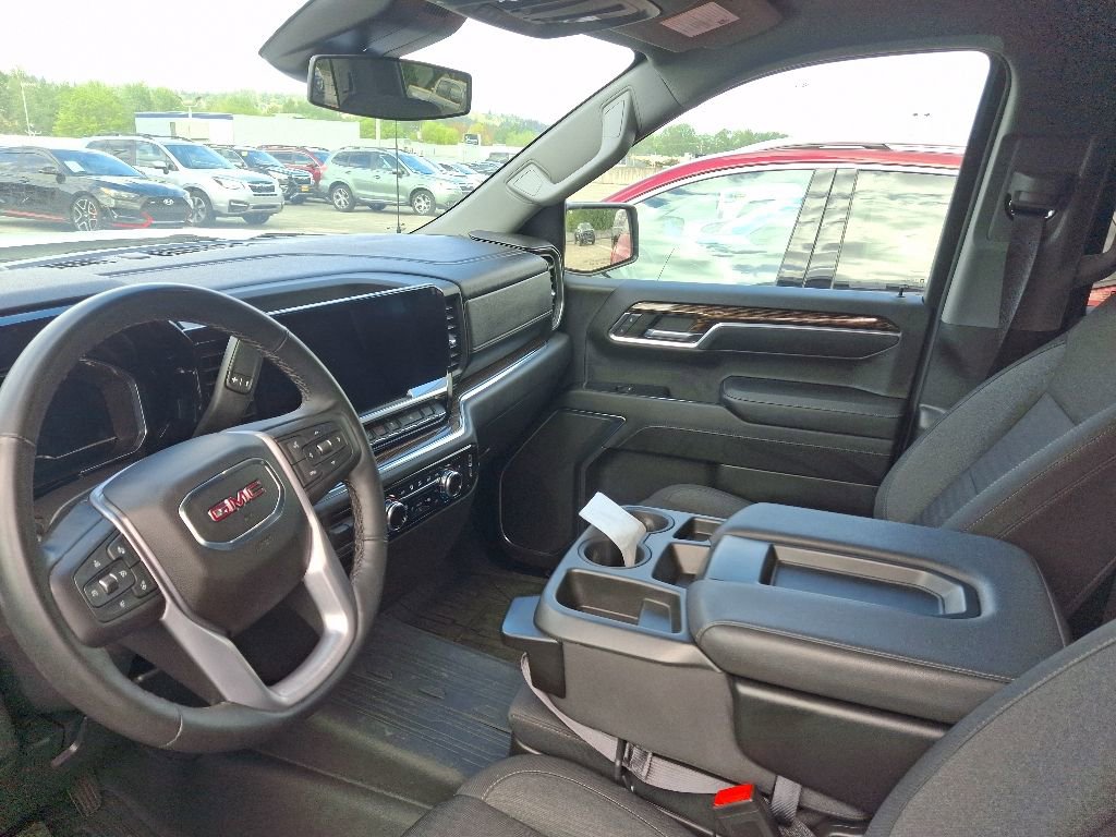 Used 2023 GMC Sierra 1500 Elevation w/ LPO, Elevation Black Package AWD/4WD image 12