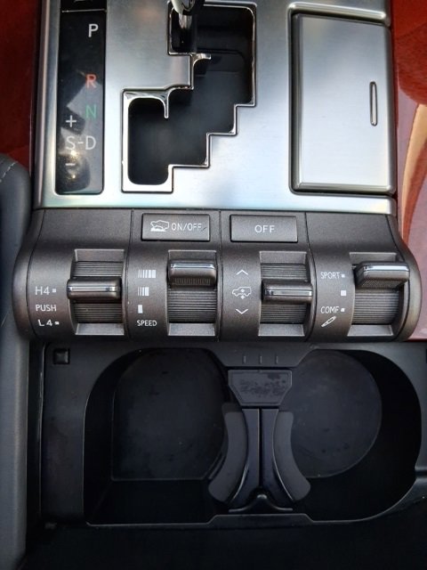 Used 2009 Lexus LX 570 4WD image 17