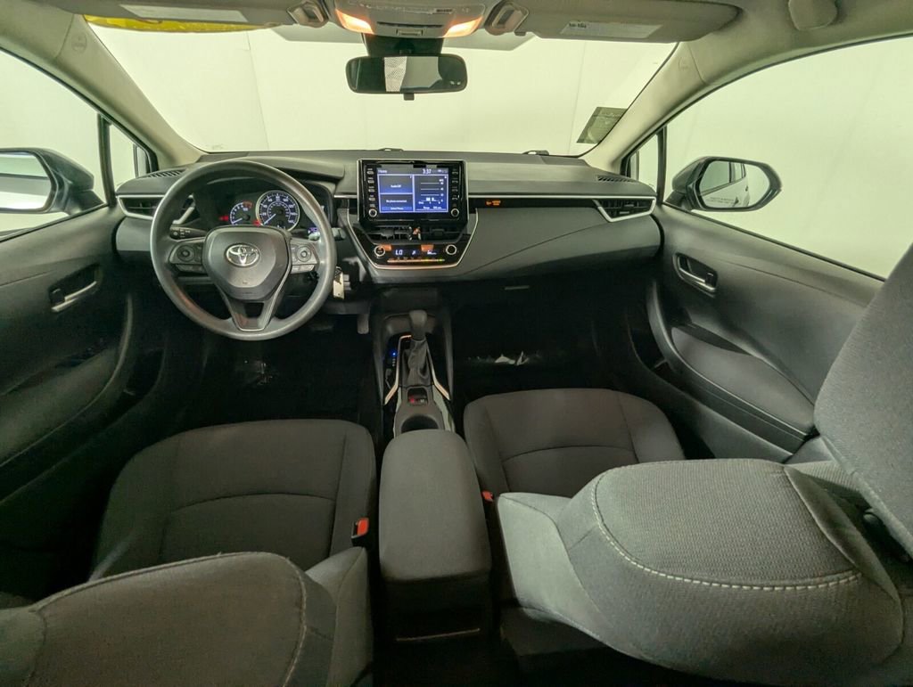 Used 2020 Toyota Corolla LE image 26