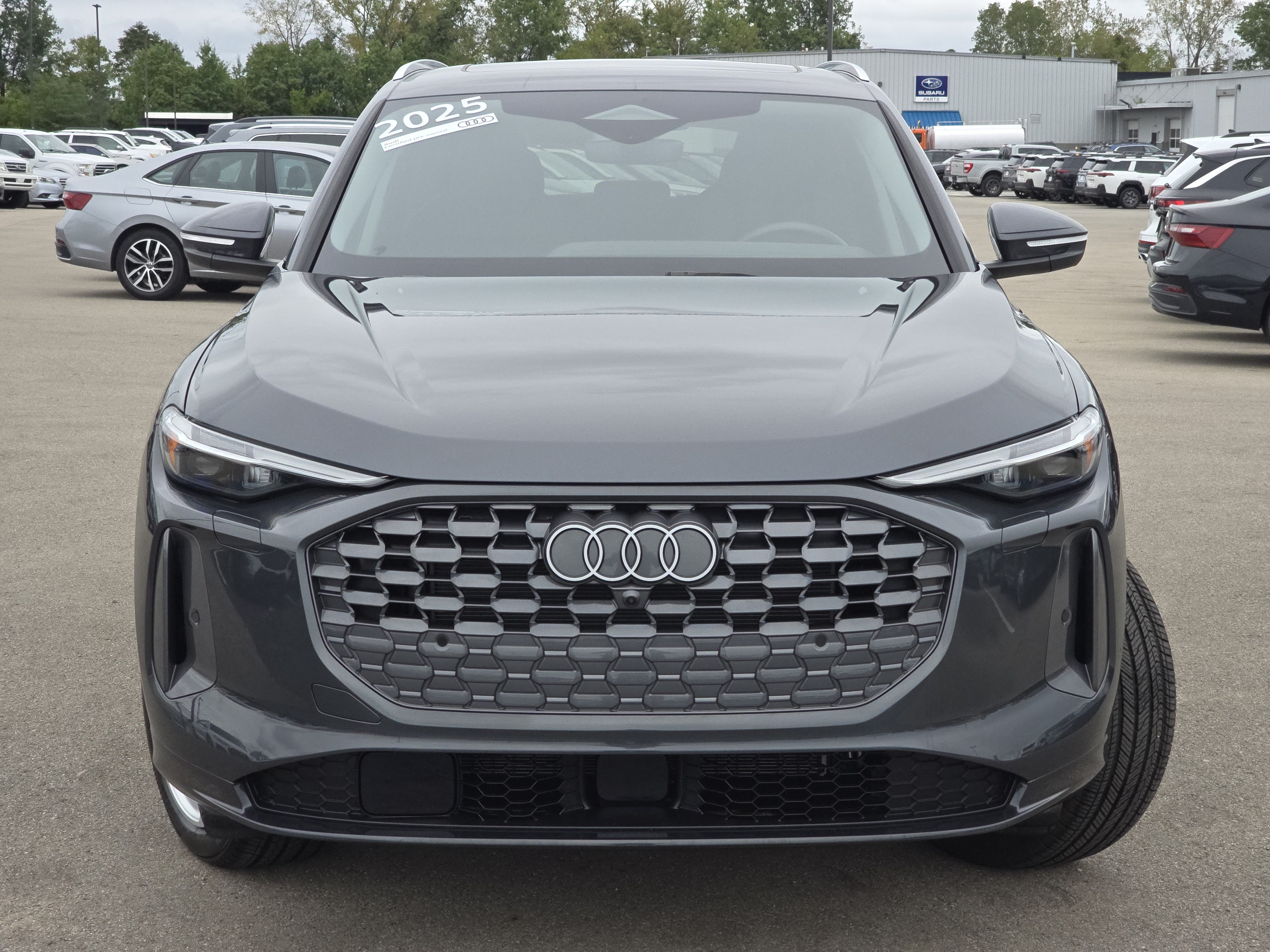Certified 2025 Audi Q5 Premium Plus w/ Premium Plus AWD/4WD image 2