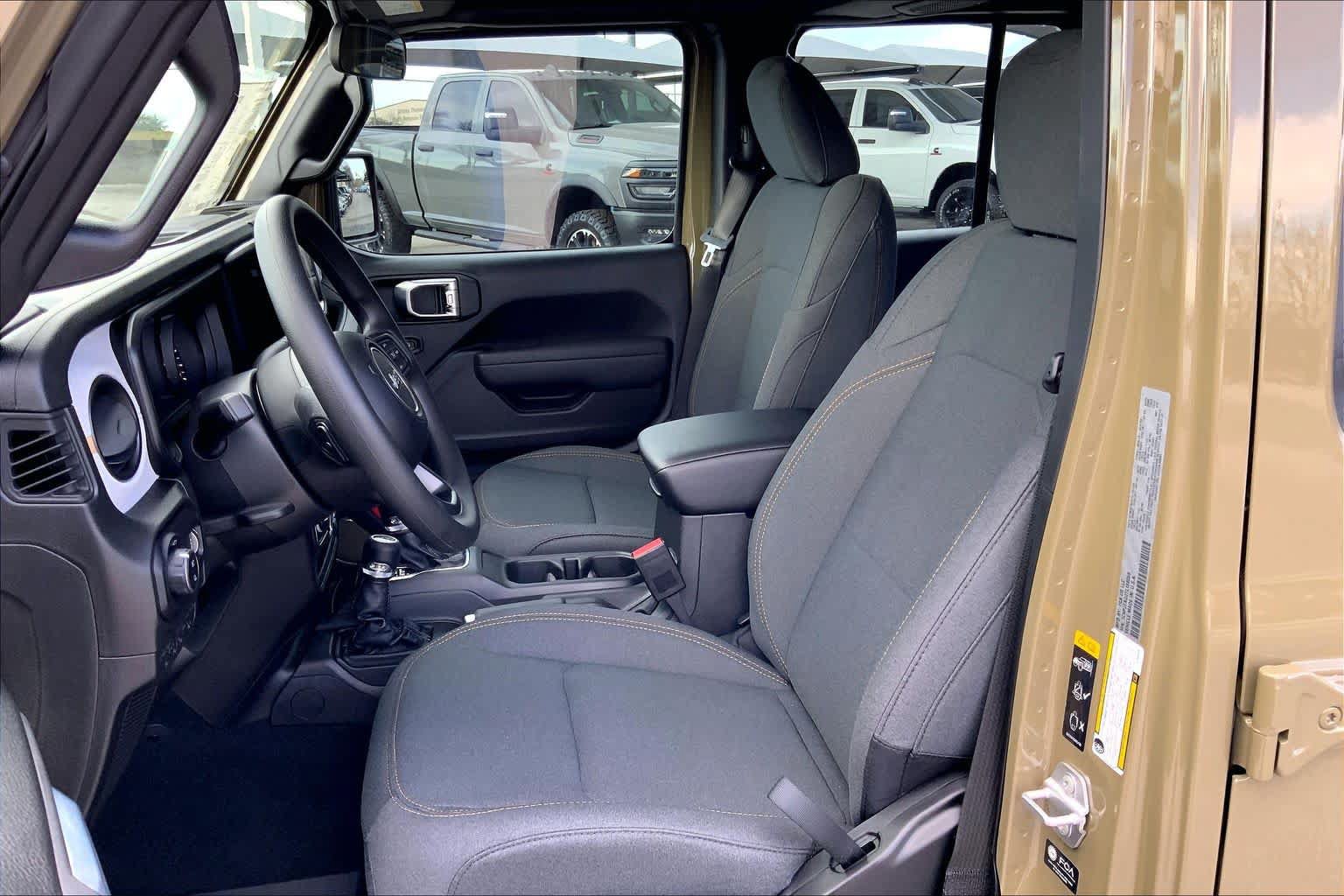 New 2026 Jeep Gladiator Sport AWD/4WD image 7