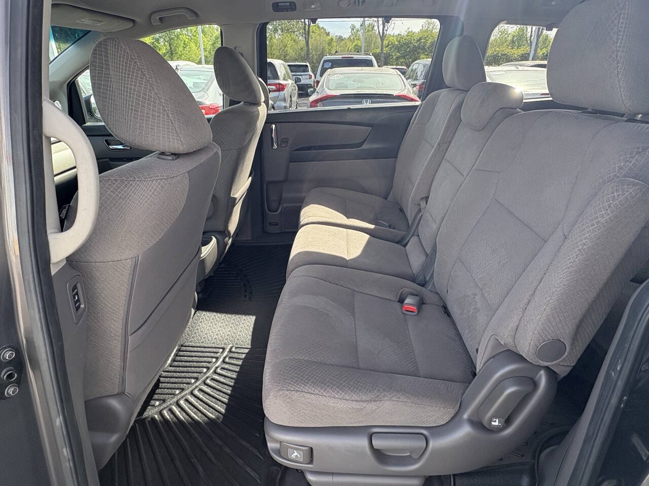 Used 2017 Honda Odyssey SE image 13