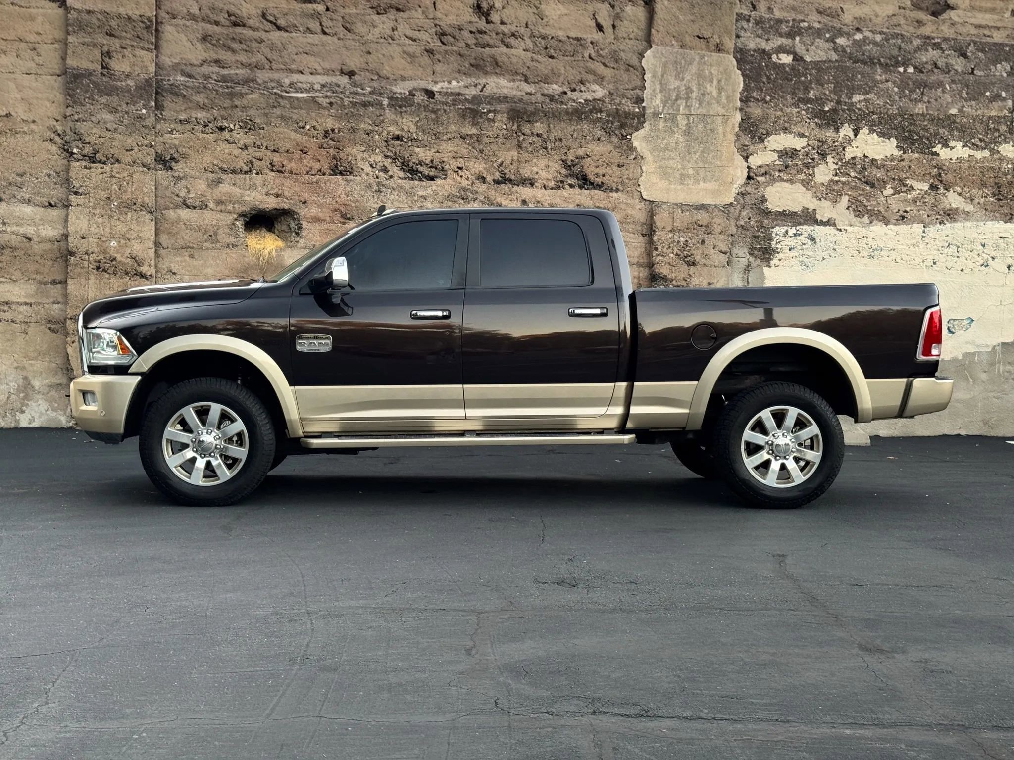 Used 2016 RAM 2500 Longhorn w/ Convenience Group AWD/4WD image 7