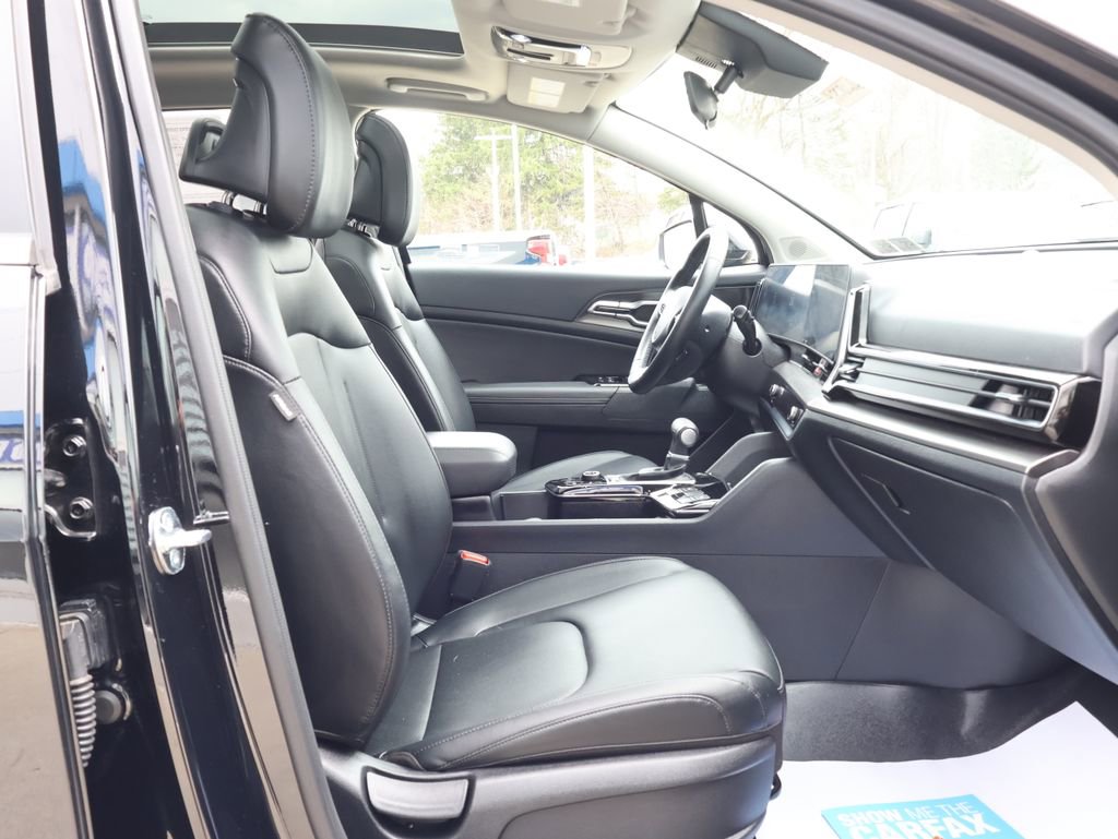 Used 2025 Kia Sportage EX w/ Premium Package image 35