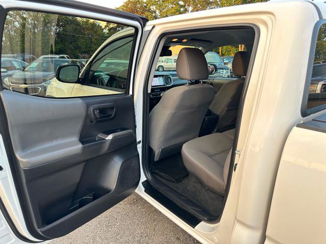 Used 2023 Toyota Tacoma SR5 RWD image 13