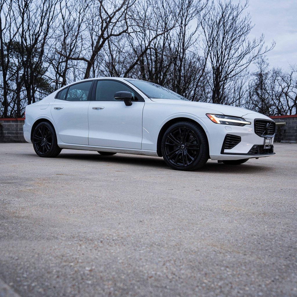 Certified 2024 Volvo S60 T8 Ultimate w/ Climate Package image 7