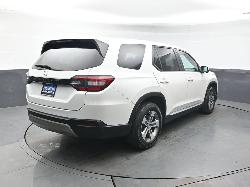 Certified 2023 Honda Pilot EX-L image 6