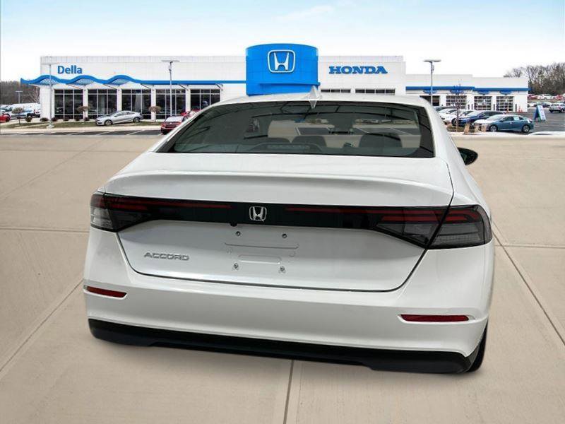 New 2025 Honda Accord LX image 4