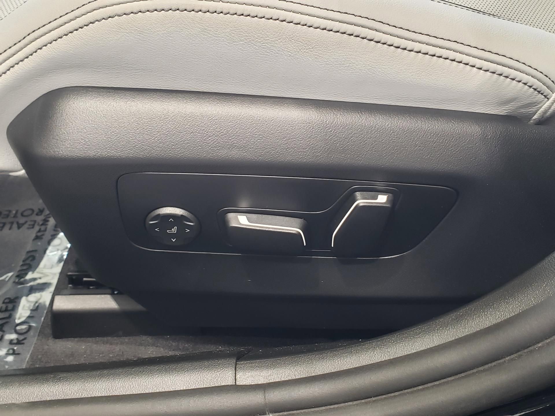 New 2026 BMW M5 Touring image 28