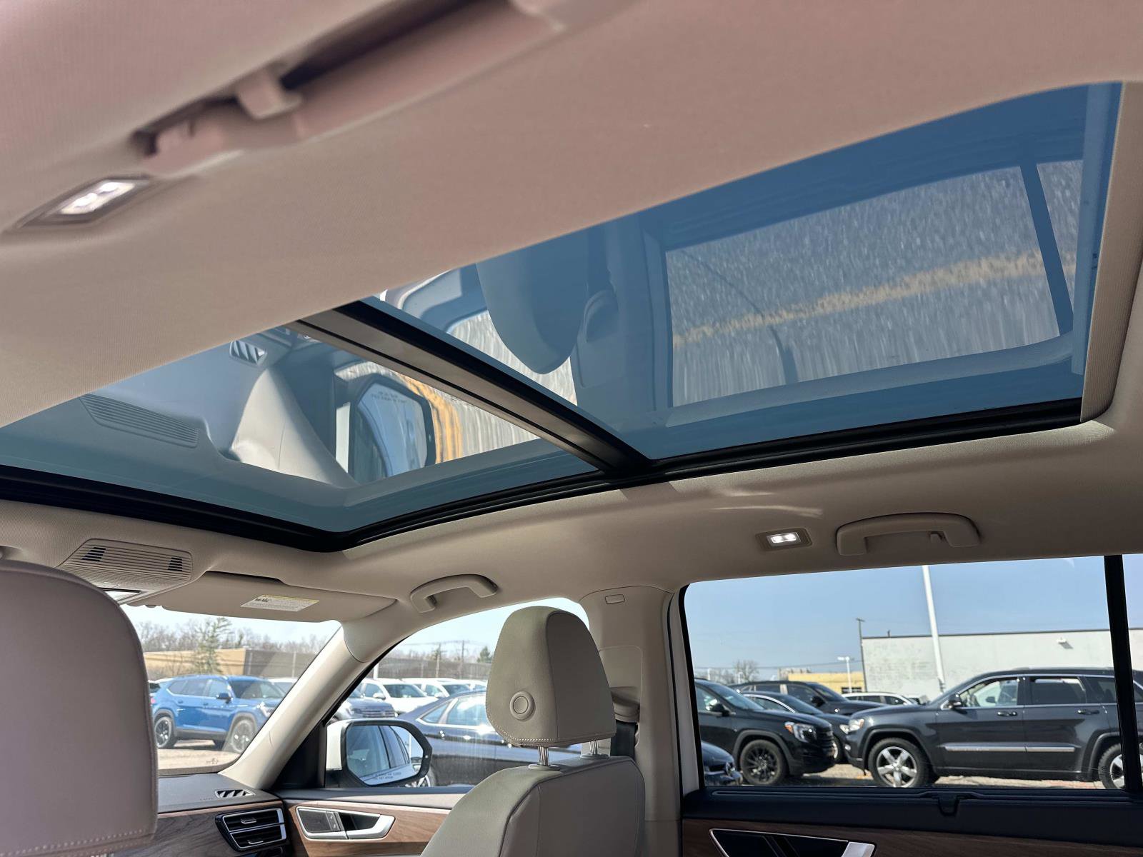 New 2026 Volkswagen Atlas SE image 14