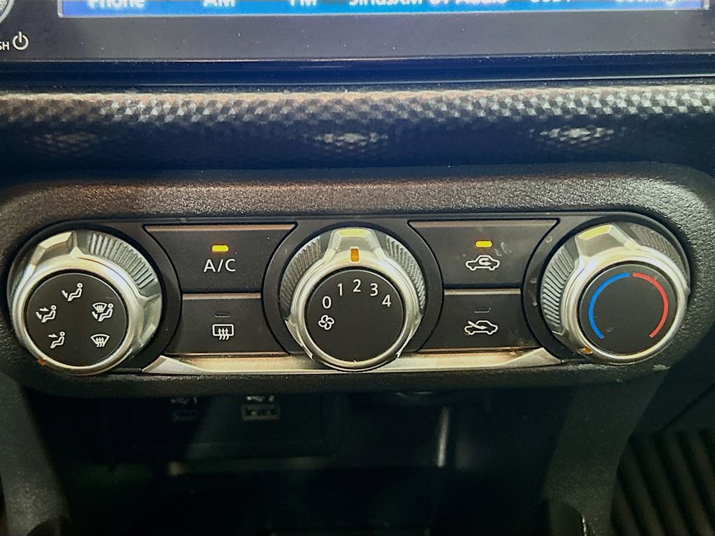 Used 2023 Nissan Kicks SV FWD image 13