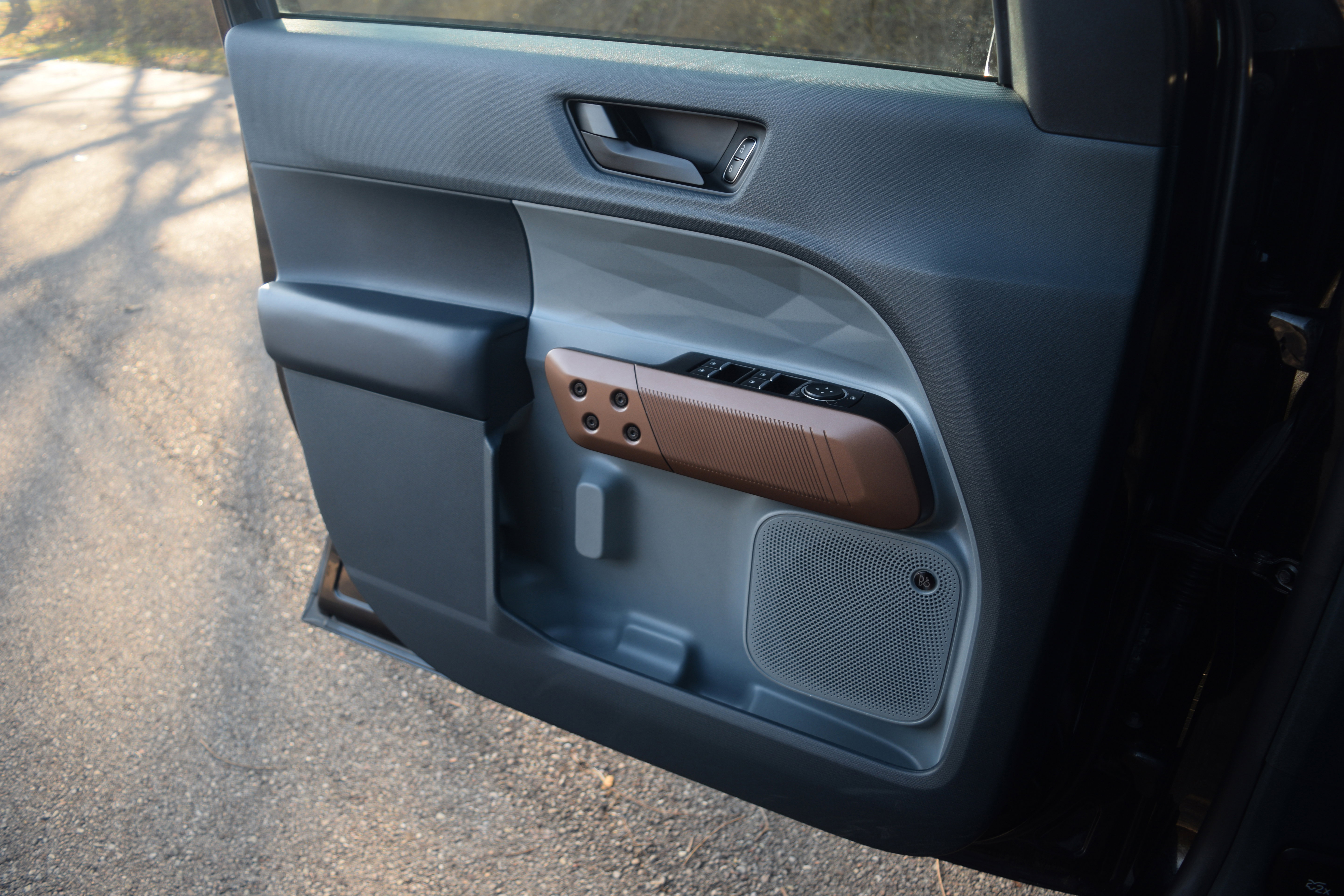 Used 2022 Ford Maverick Lariat w/ Lariat Luxury Package image 18