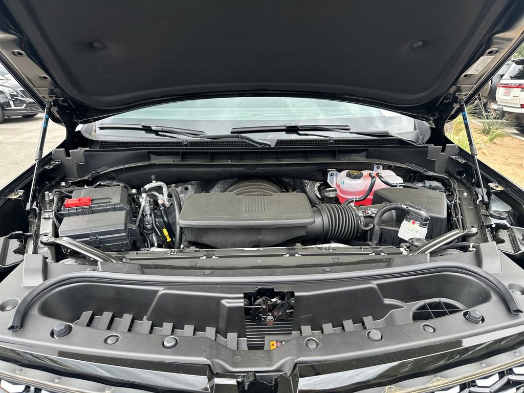 New 2026 Cadillac Escalade ESV Luxury AWD/4WD image 17