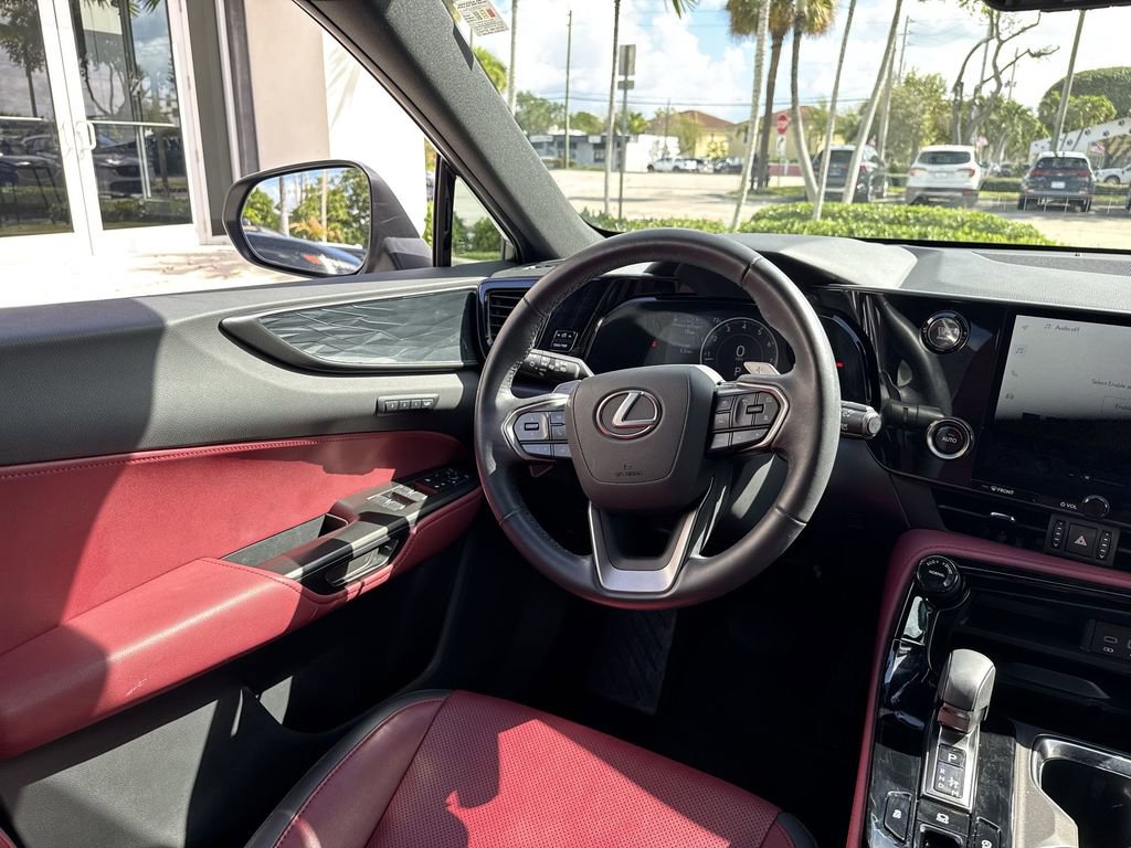 Used 2024 Lexus NX 250 FWD image 21