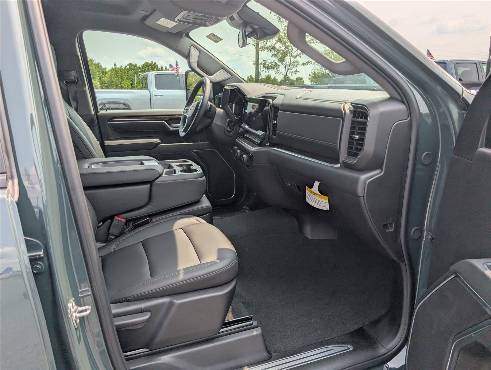 New 2026 Chevrolet Silverado 3500 LT AWD/4WD image 6