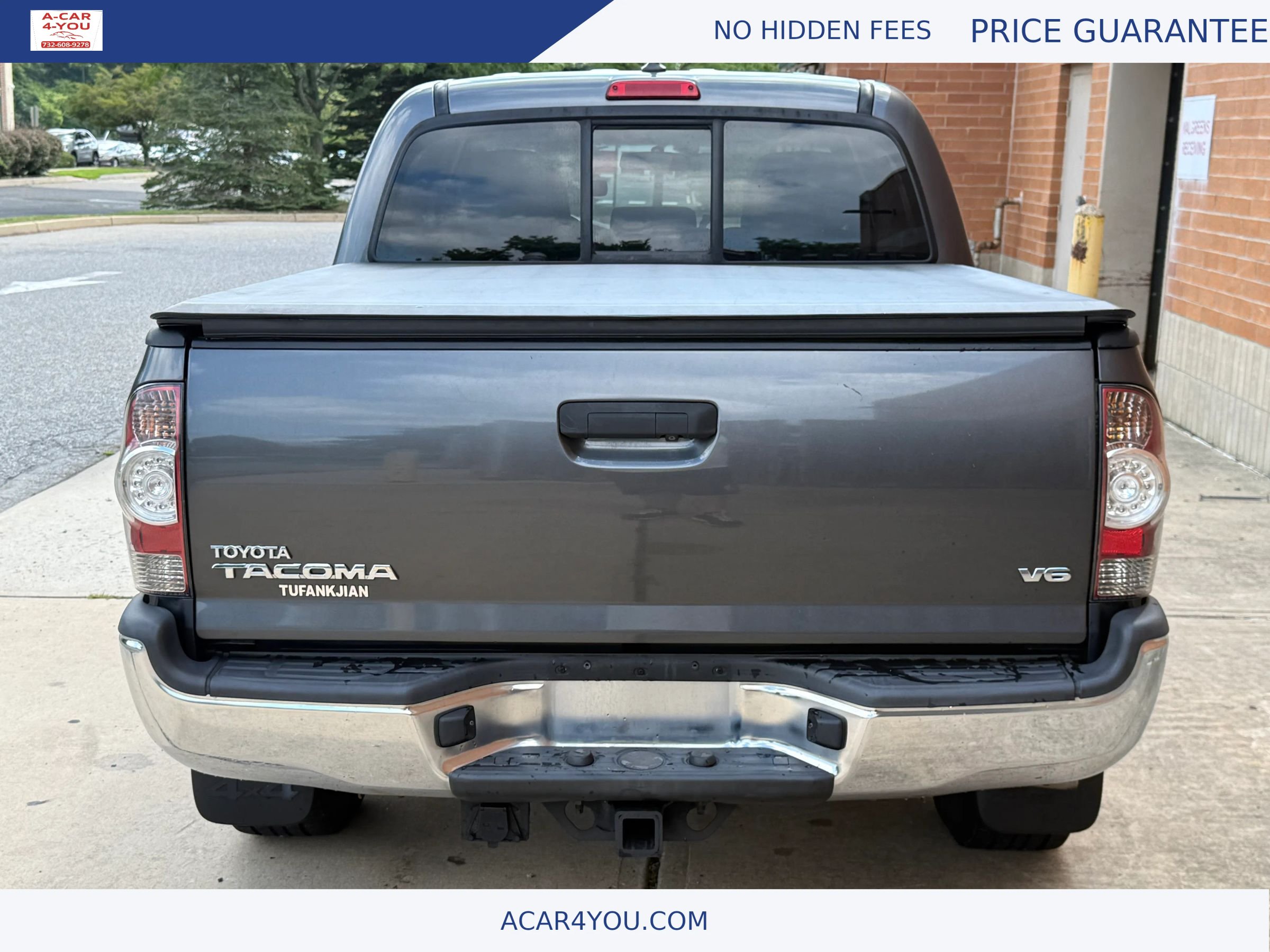 Used 2015 Toyota Tacoma 4x4 Double Cab w/ TRD Off-Road Package image 4