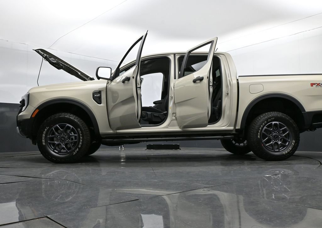 New 2025 Ford Ranger XLT w/ FX4 Off-Road Package AWD/4WD image 32