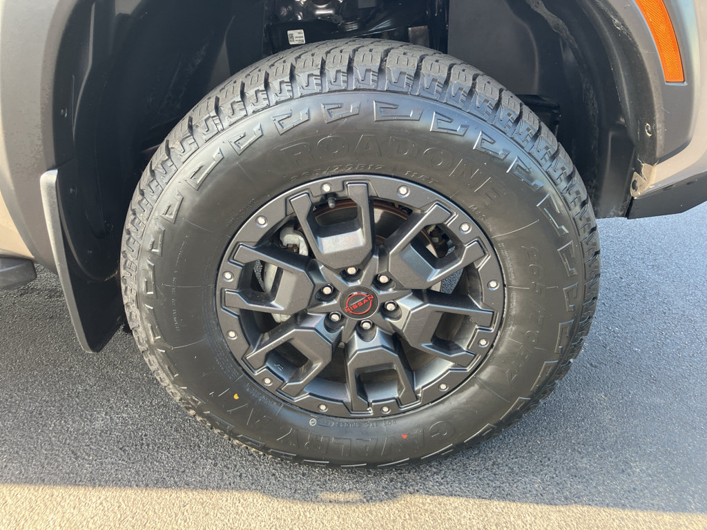 Used 2022 Nissan Frontier PRO-4X w/ Pro-4X Premium Package AWD/4WD image 13