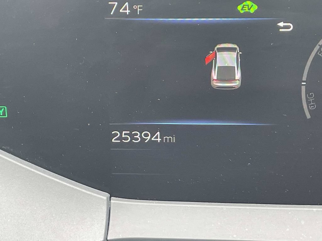 Used 2023 Toyota Prius Limited FWD image 14