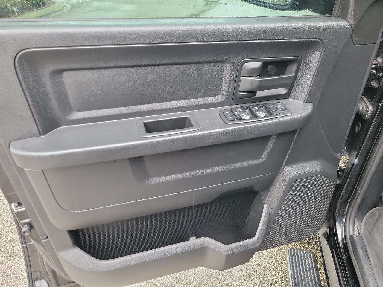 Used 2014 RAM 1500 Express w/ Black Ram 1500 Express Group AWD/4WD image 12