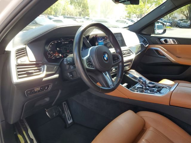 Used 2021 BMW X6 M50i w/ Executive Package AWD/4WD image 19