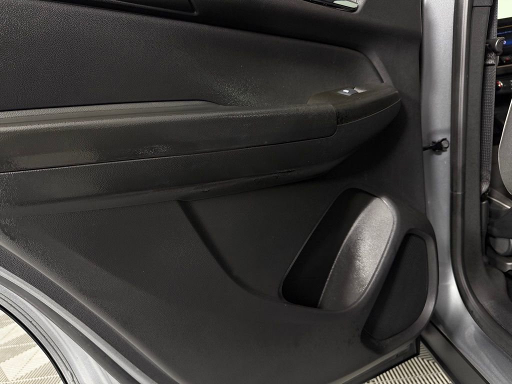 Used 2025 Chevrolet TrailBlazer LT AWD/4WD image 25