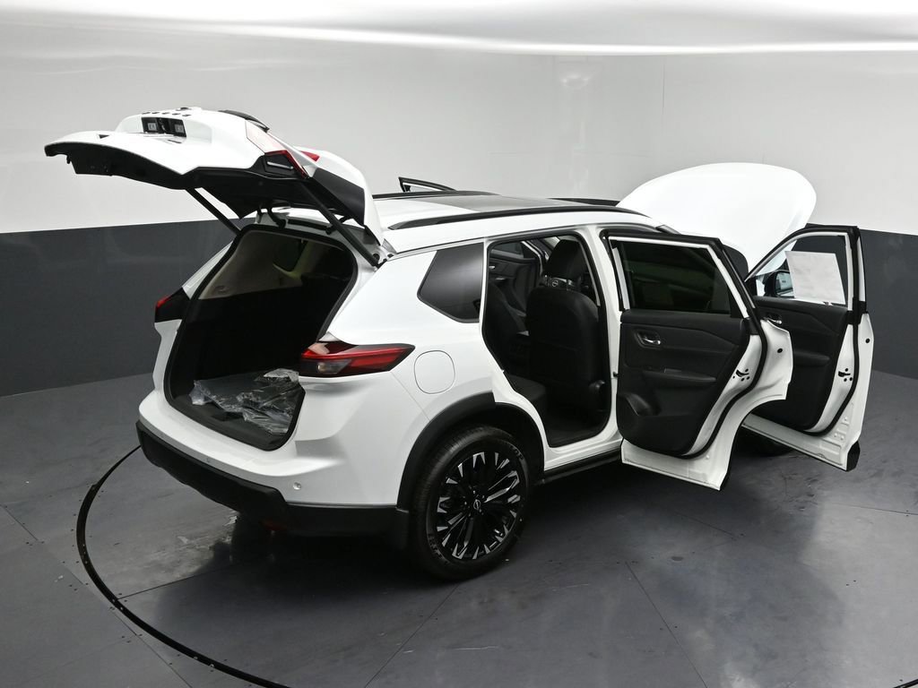 New 2026 Nissan Rogue SV AWD/4WD image 32