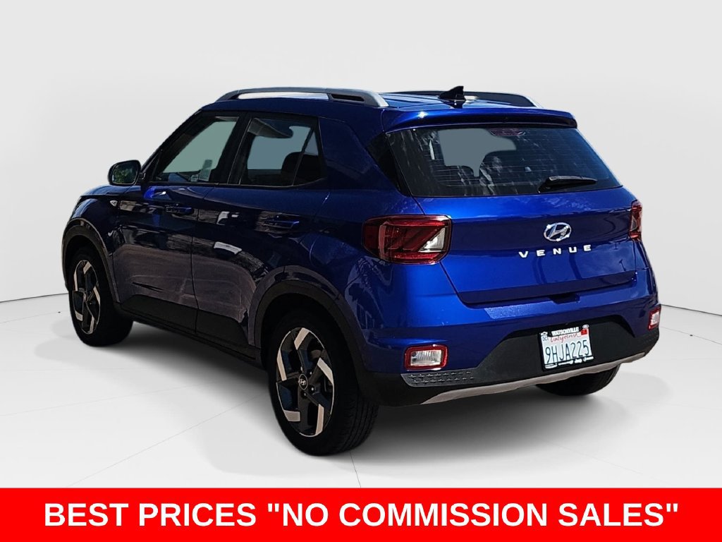 Used 2022 Hyundai Venue Limited FWD image 5