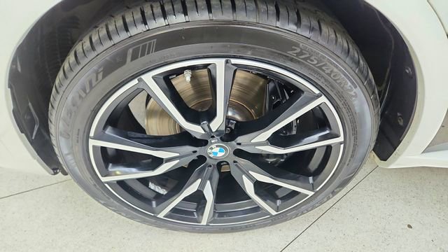 Used 2021 BMW X7 xDrive40i w/ M Sport Package image 66