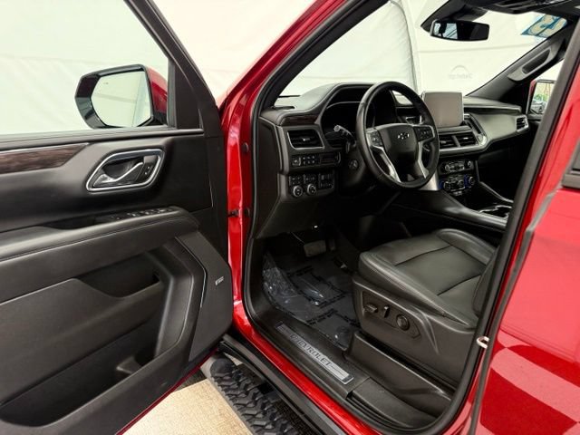 Used 2023 Chevrolet Suburban Z71 w/ Z71 Off-Road Package AWD/4WD image 40