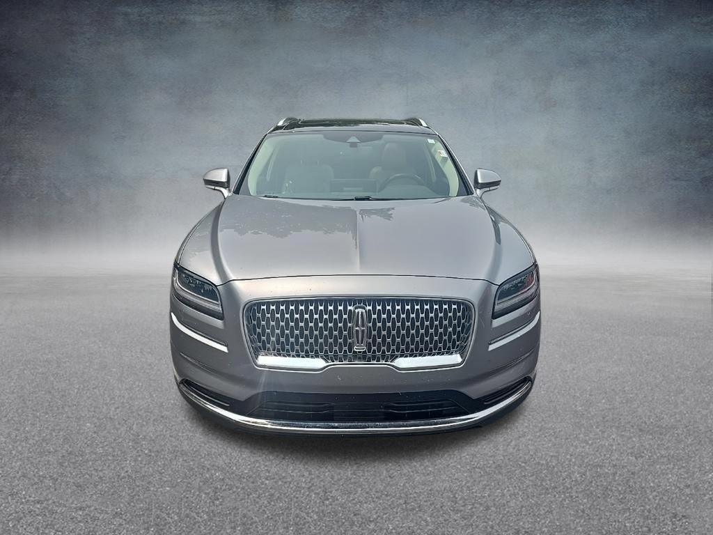 Used 2021 Lincoln Nautilus Reserve AWD/4WD image 3