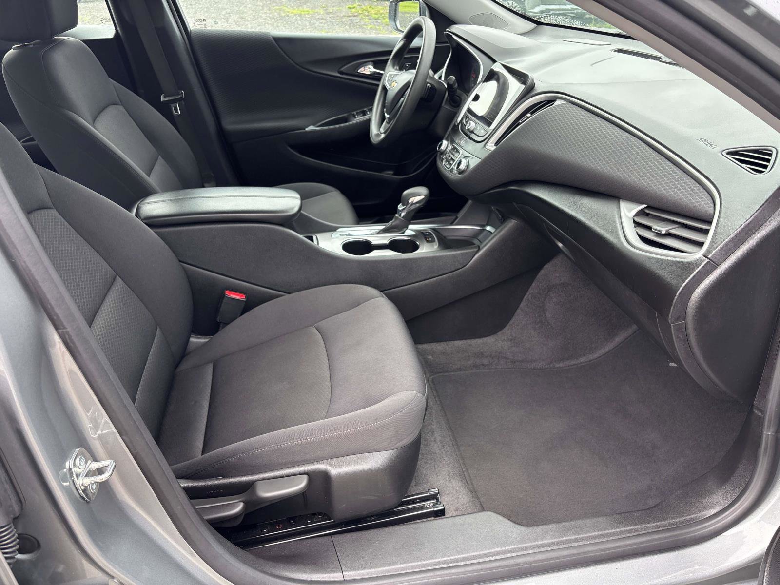 Used 2024 Chevrolet Malibu LT image 13