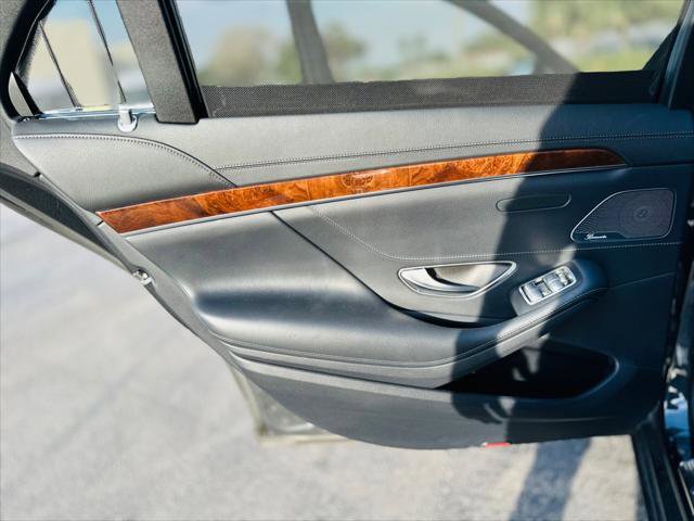 Used 2015 Mercedes-Benz S 550 4MATIC Sedan image 18