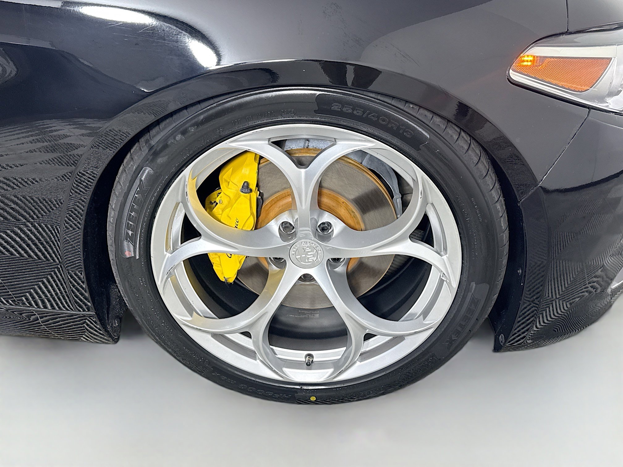 Used 2019 Alfa Romeo Giulia Ti Sport w/ Quick Order Package 22U Sport image 32