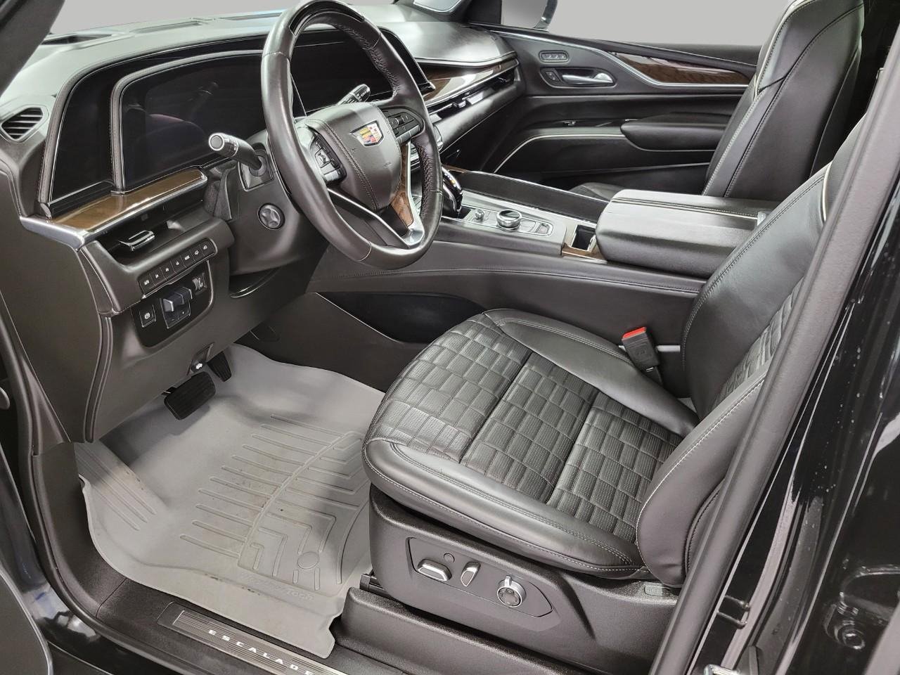 Certified 2024 Cadillac Escalade Sport Platinum w/ Heavy-Duty Trailer Package image 10