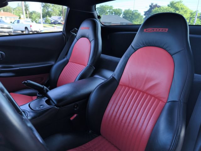 Used 2002 Chevrolet Corvette Z06 w/ Memory Pkg RWD image 14