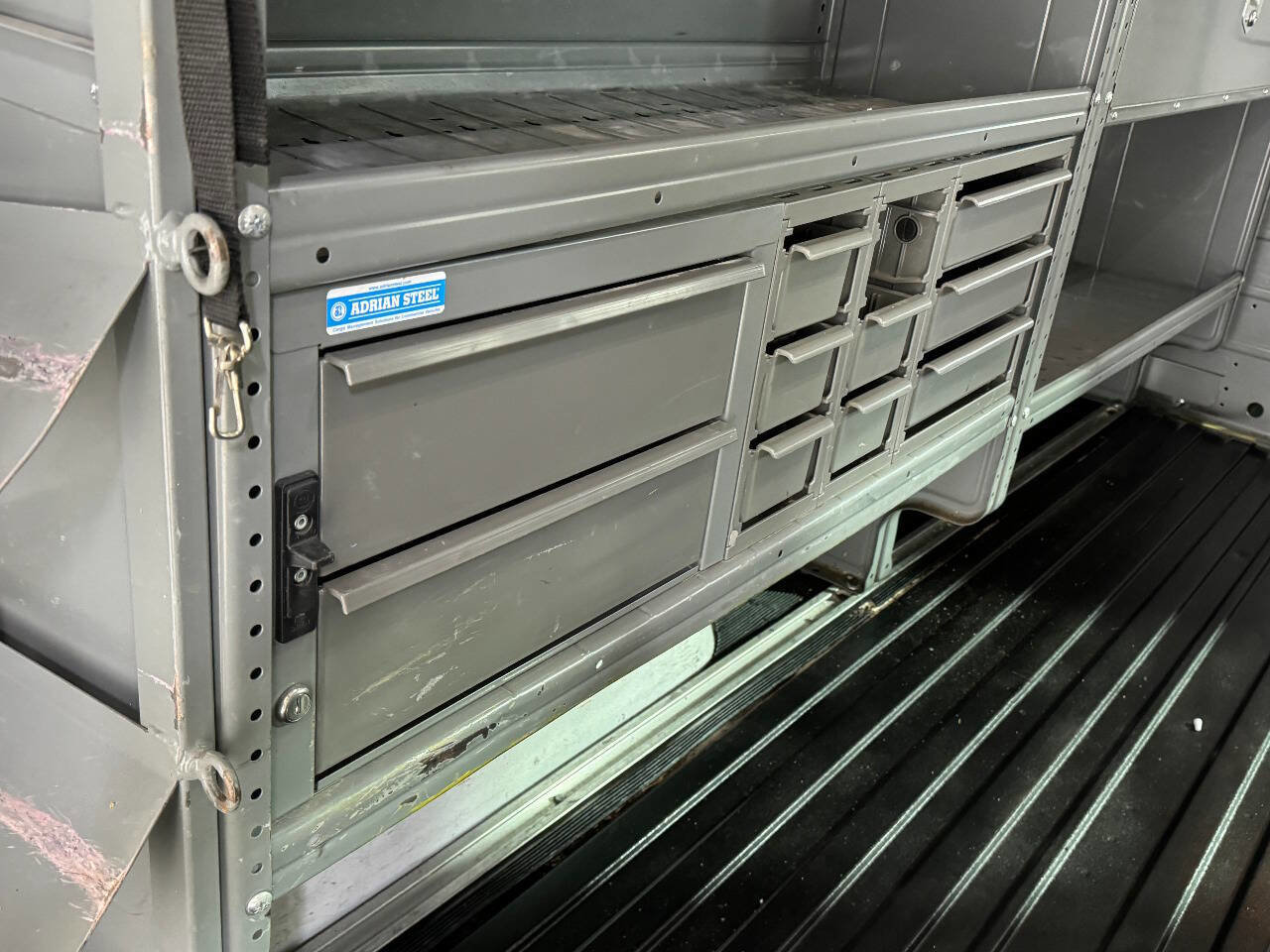 Used 2017 GMC Savana 2500 image 42