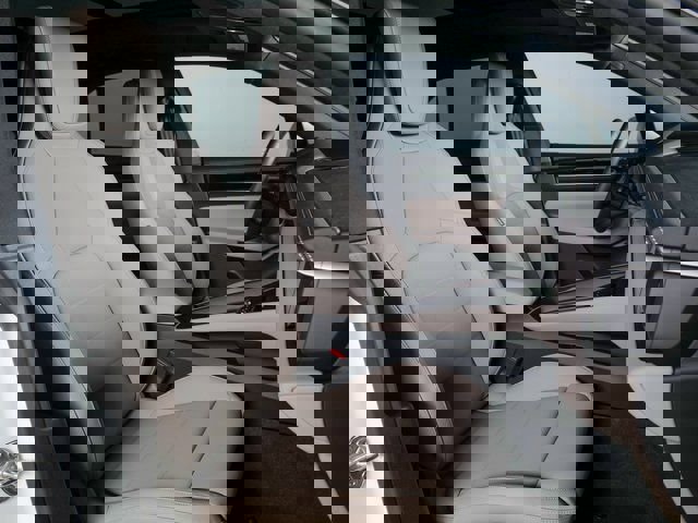 New 2026 Porsche Macan 4 Electric image 11