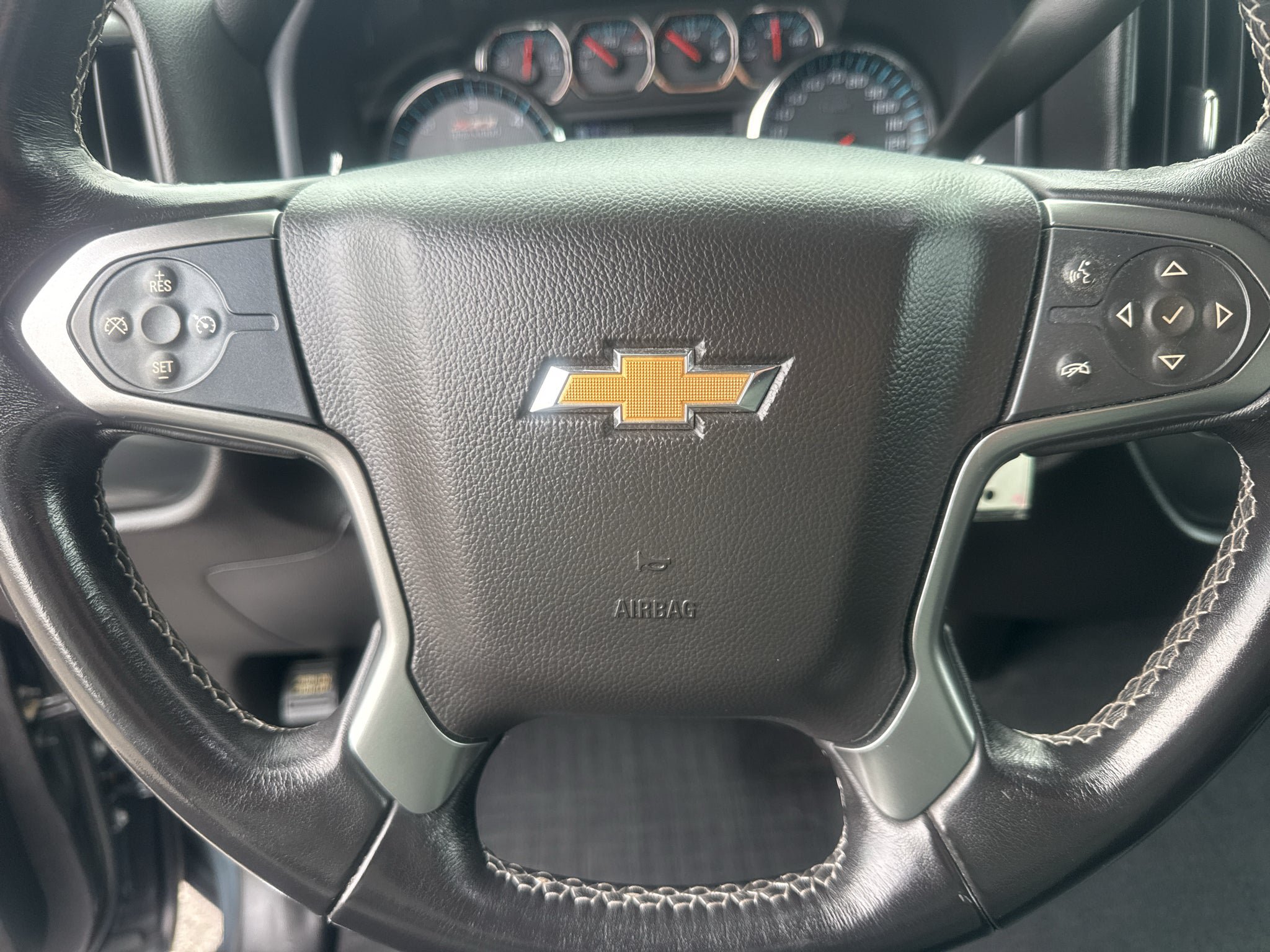 Certified 2019 Chevrolet Silverado 1500 LT w/ All Star Edition AWD/4WD image 5