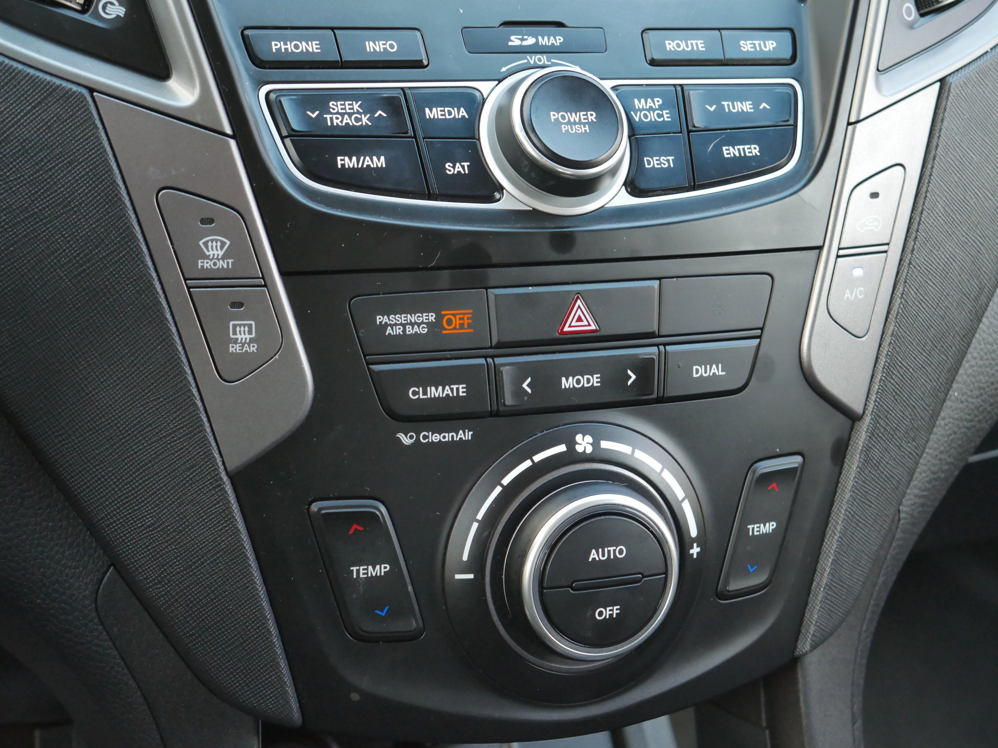 Used 2014 Hyundai Santa Fe Sport 2.0T w/ Navigation Package 06 AWD/4WD image 13