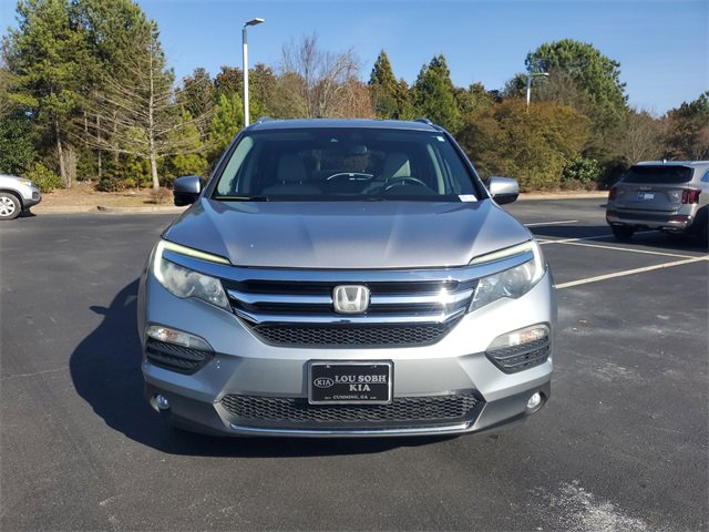 Used 2017 Honda Pilot Touring image 2