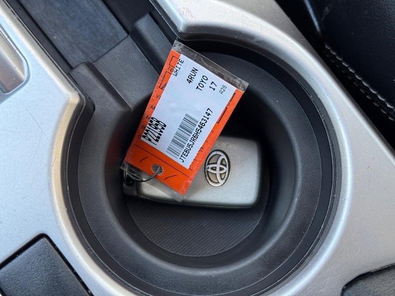 Used 2017 Toyota 4Runner Limited image 30